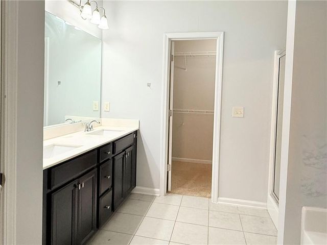 1033 Haley woods Lane, Lawrenceville, GA 30043