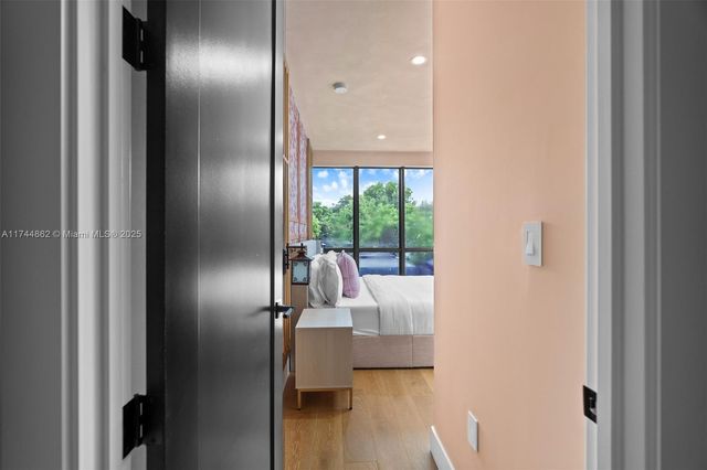 410 NW 52nd St, Miami, FL 33127