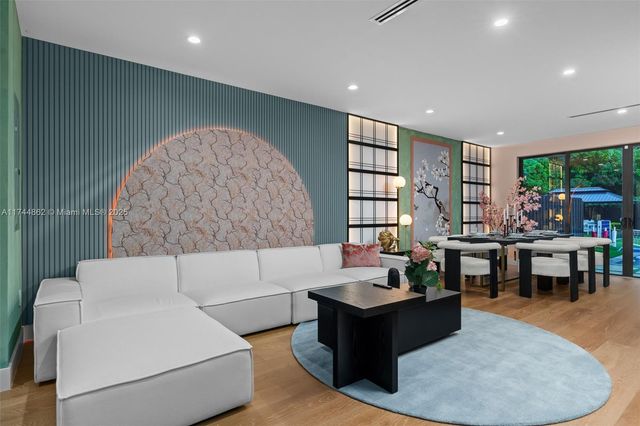 410 NW 52nd St, Miami, FL 33127