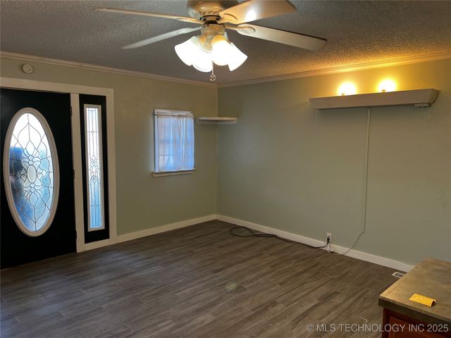 311 E A Street, Atoka, OK 74525