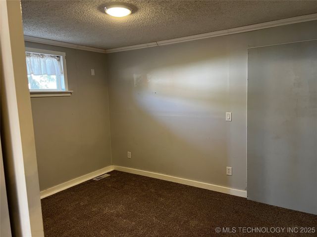 311 E A Street, Atoka, OK 74525