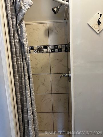 311 E A Street, Atoka, OK 74525