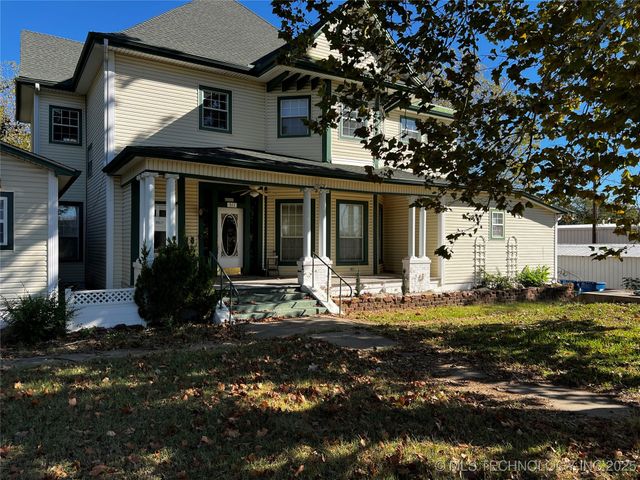 311 E A Street, Atoka, OK 74525