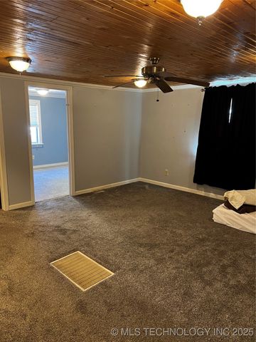 311 E A Street, Atoka, OK 74525