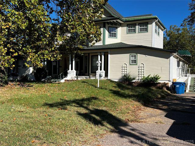 311 E A Street, Atoka, OK 74525