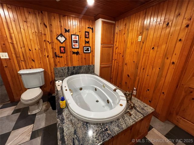 311 E A Street, Atoka, OK 74525