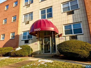 960 Main Street 16, Hackensack, NJ 07601