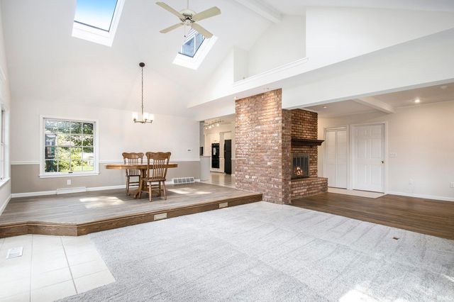 56039 Rio Lindo Drive, Elkhart, IN 46514