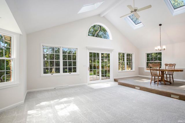 56039 Rio Lindo Drive, Elkhart, IN 46514