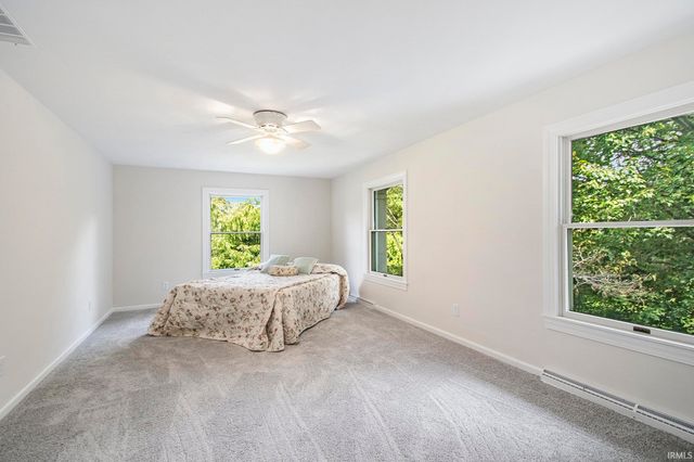 56039 Rio Lindo Drive, Elkhart, IN 46514