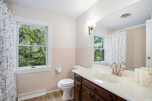56039 Rio Lindo Drive, Elkhart, IN 46514