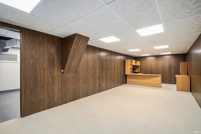 56039 Rio Lindo Drive, Elkhart, IN 46514