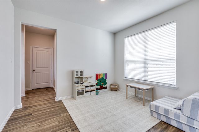 110 Ridgetop Trail, Rhome, TX 76078