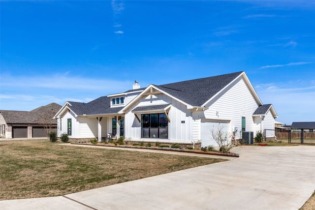 110 Ridgetop Trail, Rhome, TX 76078