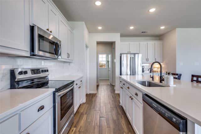 110 Ridgetop Trail, Rhome, TX 76078