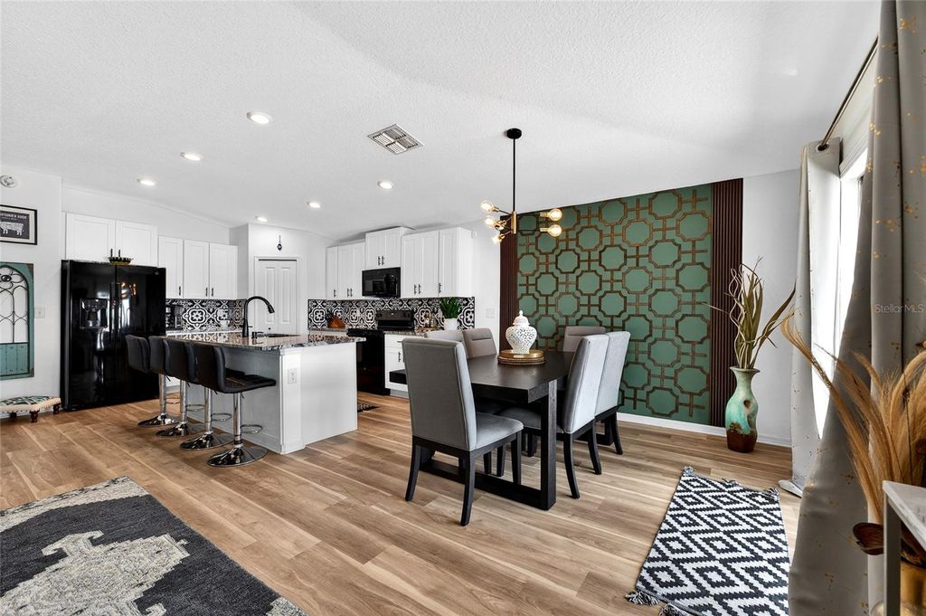 Image 28 of property listing at 3713 ROMANO BUSCIGLIO STREET, Tampa, FL 33619