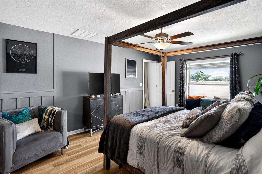 Image 32 of property listing at 3713 ROMANO BUSCIGLIO STREET, Tampa, FL 33619