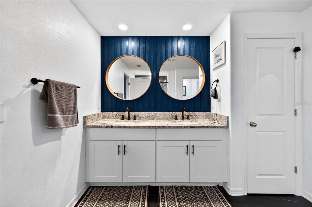 Image 35 of property listing at 3713 ROMANO BUSCIGLIO STREET, Tampa, FL 33619