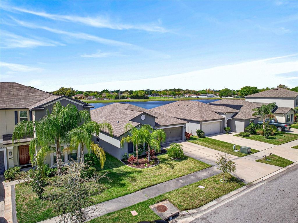 Image 63 of property listing at 3713 ROMANO BUSCIGLIO STREET, Tampa, FL 33619