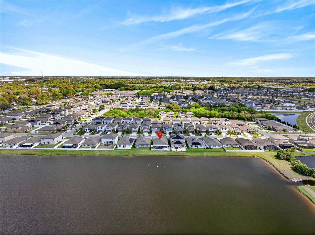 Image 69 of property listing at 3713 ROMANO BUSCIGLIO STREET, Tampa, FL 33619