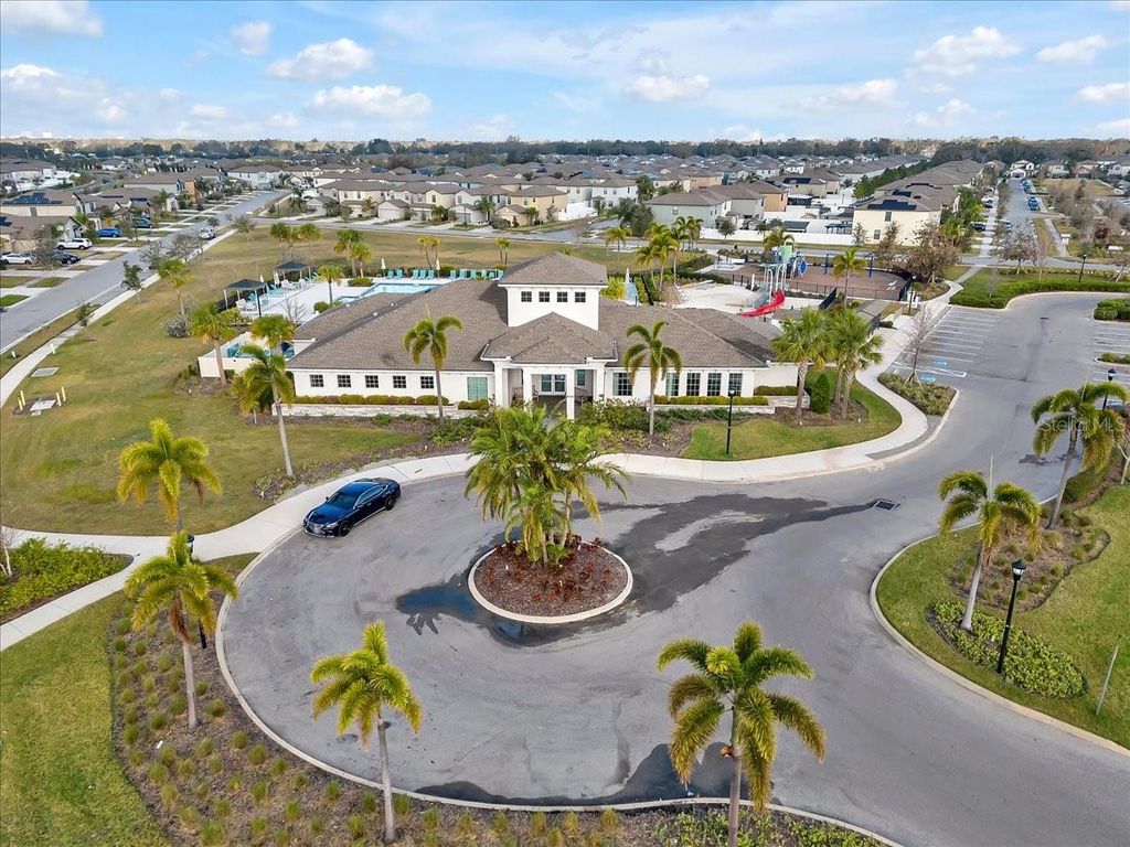 Image 76 of property listing at 3713 ROMANO BUSCIGLIO STREET, Tampa, FL 33619