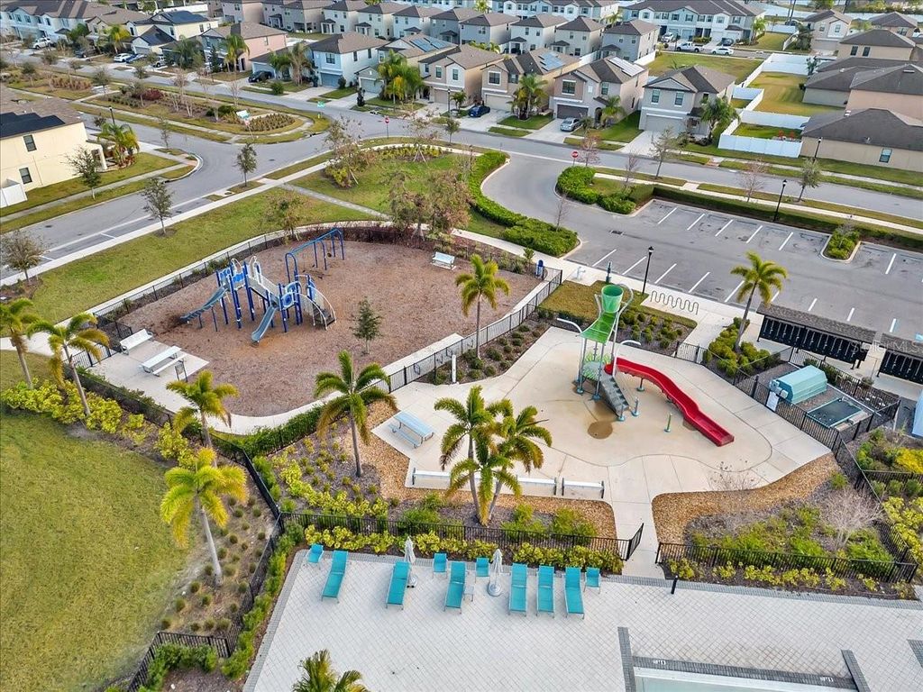 Image 78 of property listing at 3713 ROMANO BUSCIGLIO STREET, Tampa, FL 33619