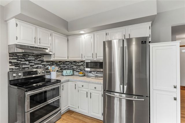 29 Hidden Wood Drive, Greece, NY 14616