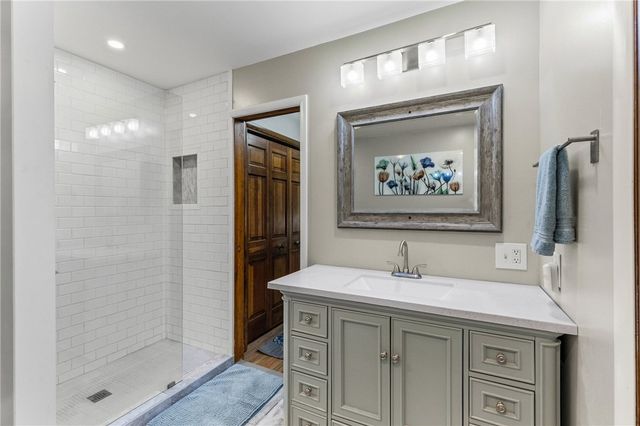 29 Hidden Wood Drive, Greece, NY 14616