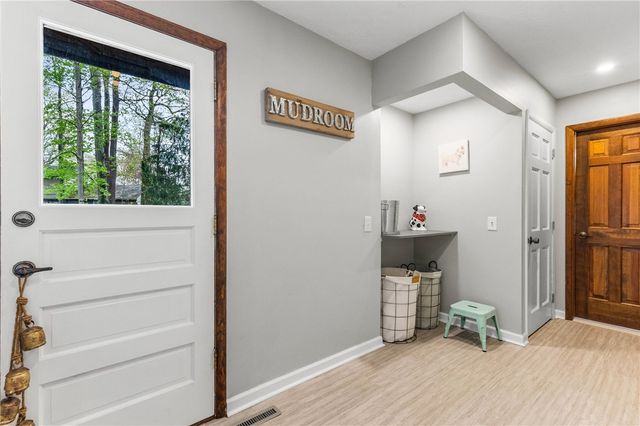 29 Hidden Wood Drive, Greece, NY 14616