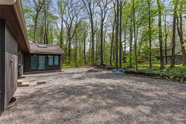 29 Hidden Wood Drive, Greece, NY 14616