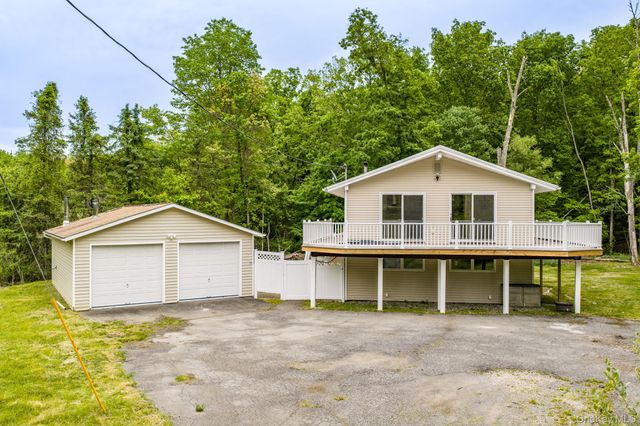225 Upper Road, Middletown, NY 10940