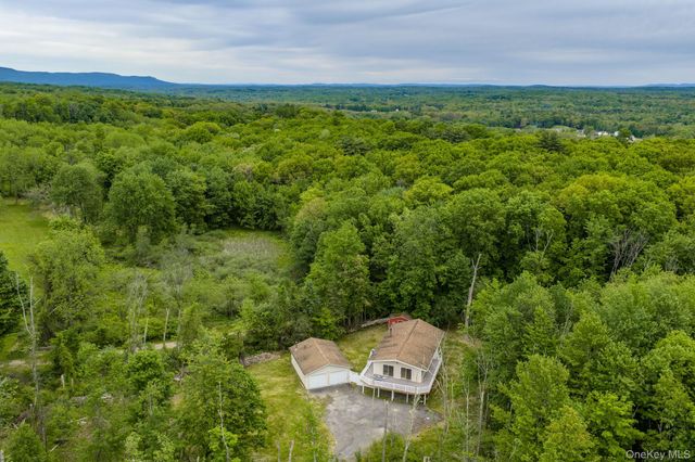 225 Upper Road, Middletown, NY 10940