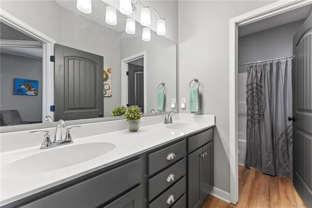 3727 NW 95th Street, Kansas City, MO 64154