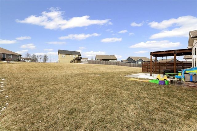 3727 NW 95th Street, Kansas City, MO 64154