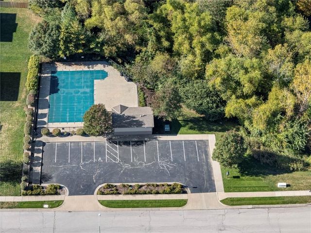 3727 NW 95th Street, Kansas City, MO 64154