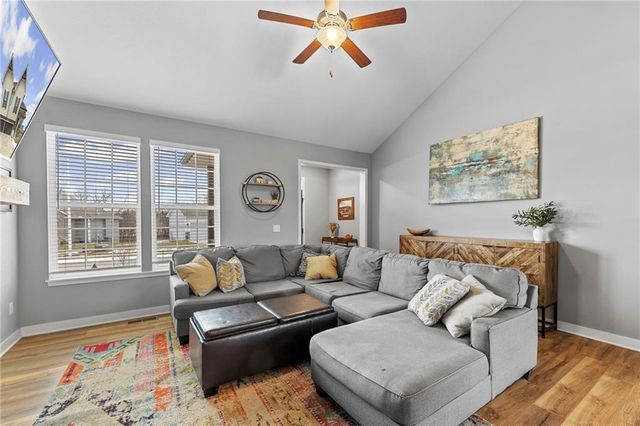 3727 NW 95th Street, Kansas City, MO 64154