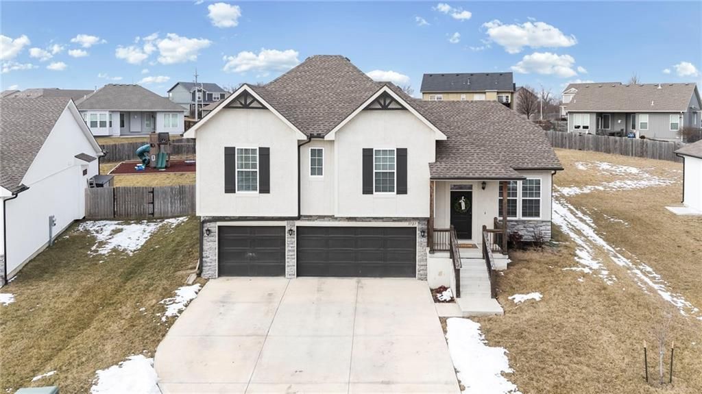 3727 NW 95th Street, Kansas City, MO 64154