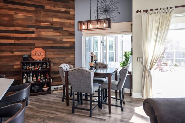 18406 EASTWYCK DR, Tampa, FL 33647