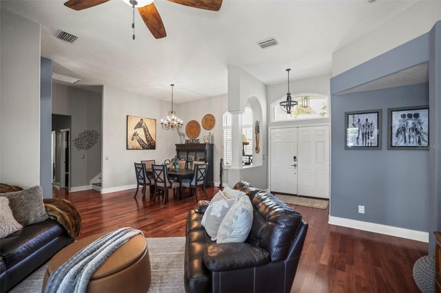 18406 EASTWYCK DR, Tampa, FL 33647