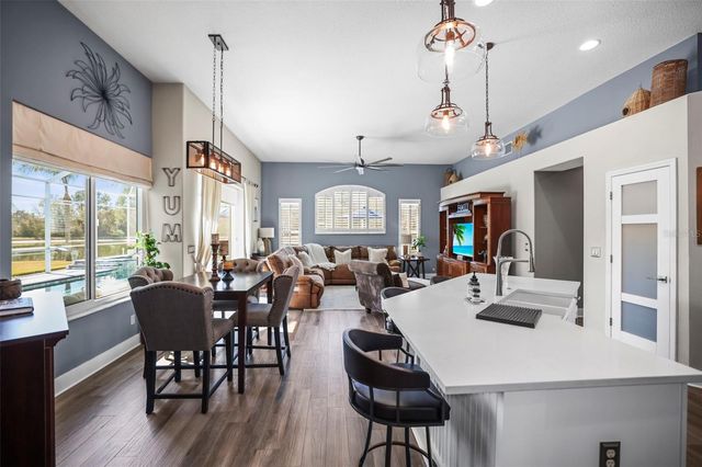 18406 EASTWYCK DR, Tampa, FL 33647