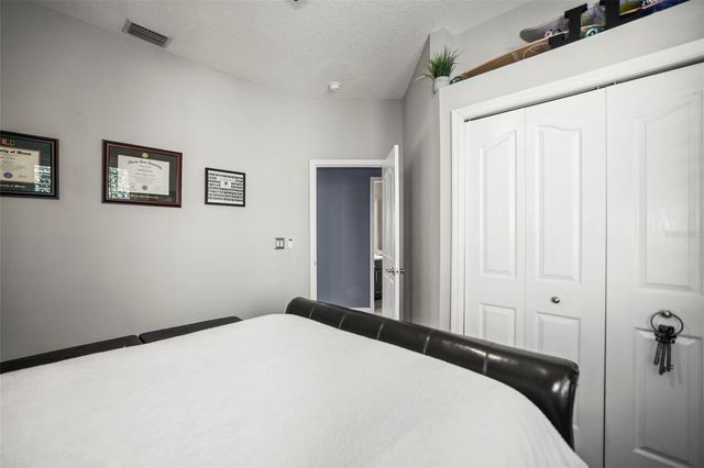 18406 EASTWYCK DR, Tampa, FL 33647