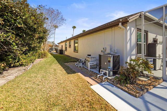 18406 EASTWYCK DR, Tampa, FL 33647