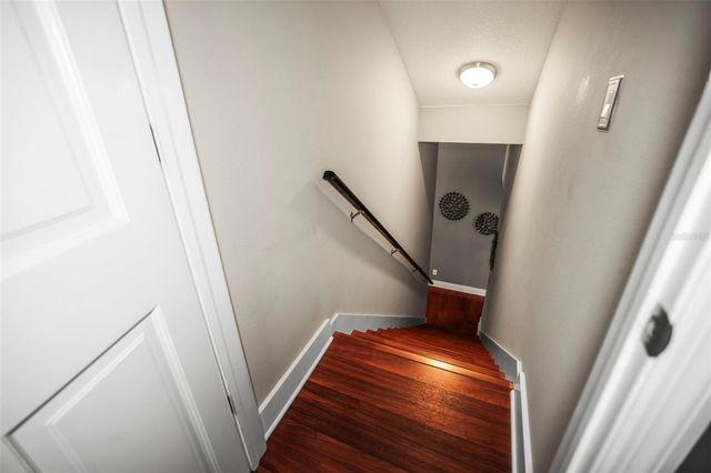 18406 EASTWYCK DR, Tampa, FL 33647