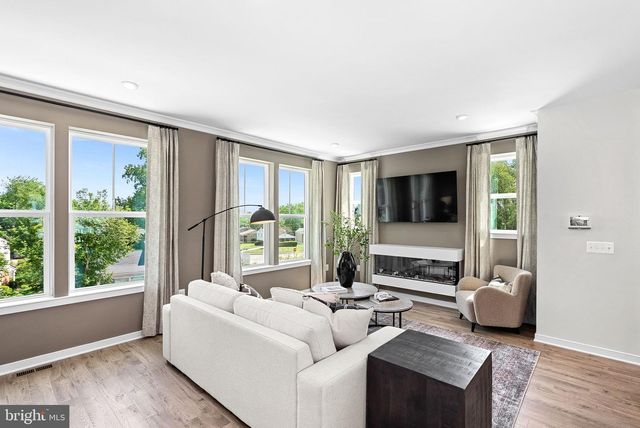 17992 ALICIA AVE, Dumfries, VA 22026