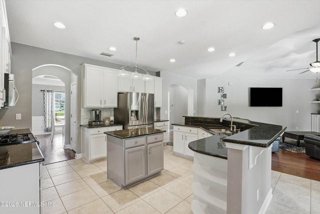 4621 W SENECA Drive, St. Johns, FL 32259