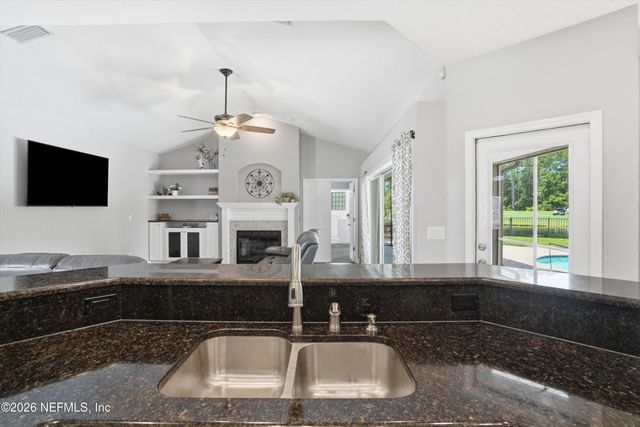 4621 W SENECA Drive, St. Johns, FL 32259