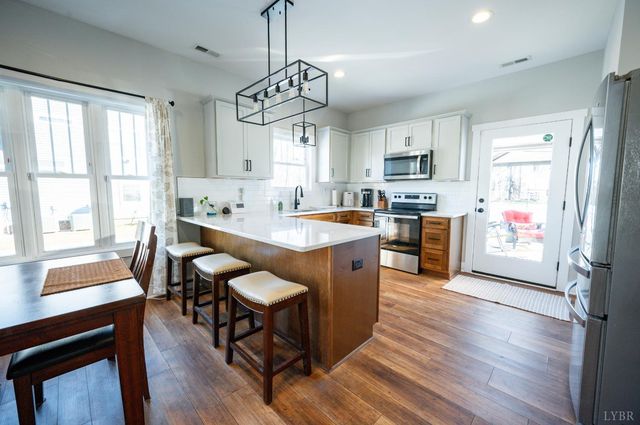 180 Timber Ridge Drive, Forest, VA 24551