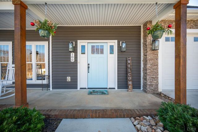 180 Timber Ridge Drive, Forest, VA 24551