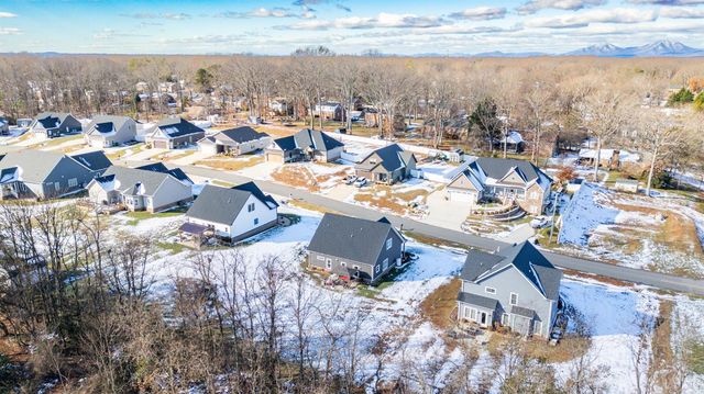 180 Timber Ridge Drive, Forest, VA 24551