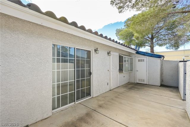 2032 Bavington Drive B, Las Vegas, NV 89108